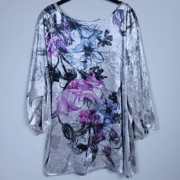 Essentials Womens Floral Velvet Top Size 3X Grey Purple Square Neck Embellished - Picture 2 of 6
